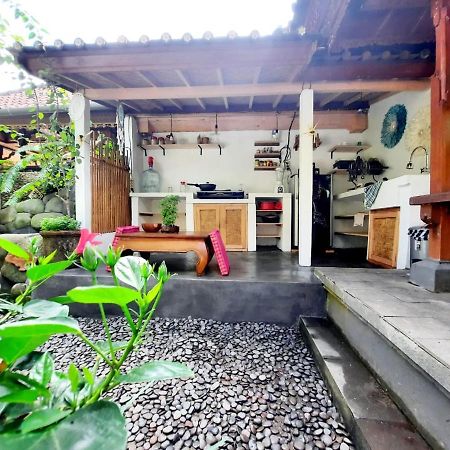 Asik Bali House Ubud Bagian luar foto